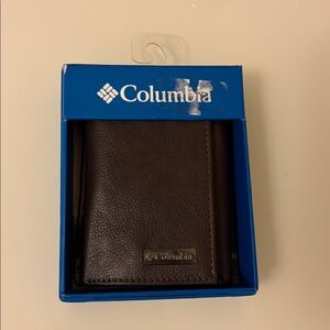 💵 Columbia Men's Dark Brown Leather Wallet